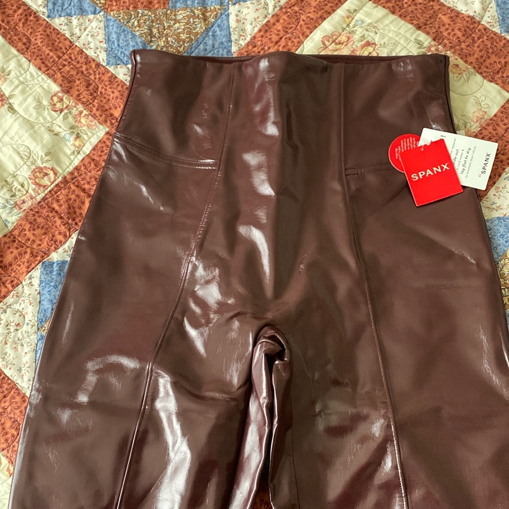 NWT SPANX Faux Patent Leather High Rise Ruby Leggings Women's Medium Reg…